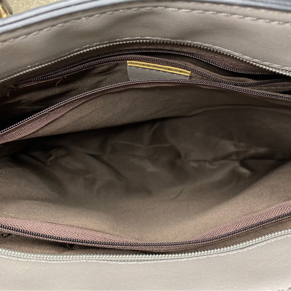 Beautiful Purse color Grey clay - Red - Black - Roomy Bag with Shoulder Strap - Picture 10 of 10